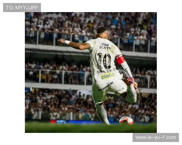 内马尔伤病困扰后成功复出，巴西巨星重返赛场再战世界杯