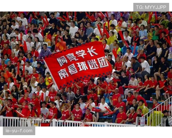 J1联赛观众人数创年度新高，球迷热情持续高涨引关注