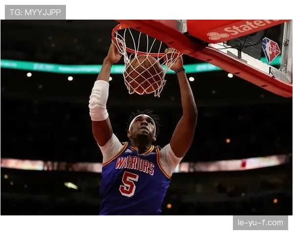 帕里什挡拆拉开空间助球队提升三分效率明显